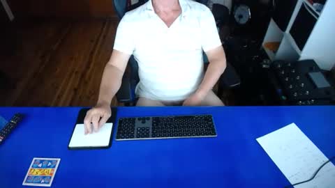 Snapshot of guesswhatigot2 chatting on 02/03/25, 08:24 guesswhatigot2 online show from 02/03/25, 08:24