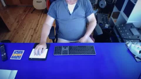 Snapshot of guesswhatigot2 chatting on 03/02/25, 07:21 guesswhatigot2 online show from 03/02/25, 07:21