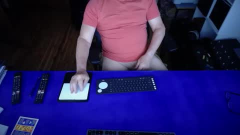 Snapshot of guesswhatigot2 chatting on 10/10/25, 09:08 guesswhatigot2 online show from 10/10/25, 09:08