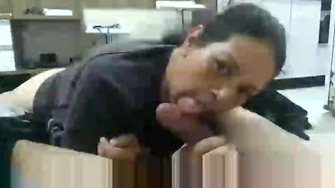 Snapshot of guielika chatting on 05/24/26, 01:43 Guilika online show from 05/24/26, 01:43