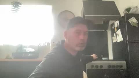 Snapshot of guil0 chatting on 02/02/26, 12:59 guil0 online show from 02/02/26, 12:59