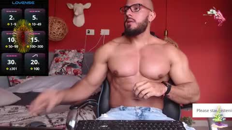 Snapshot of guillesmith2021 chatting on 01/17/25, 12:31 Angel online show from 01/17/25, 12:31