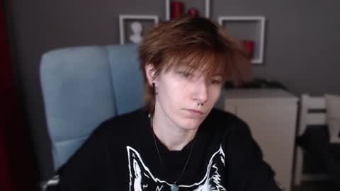 guitarandangell online show from 11/30/25, 04:11