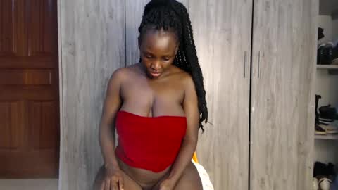 Miss Incredible online show from 12/23/24, 11:06