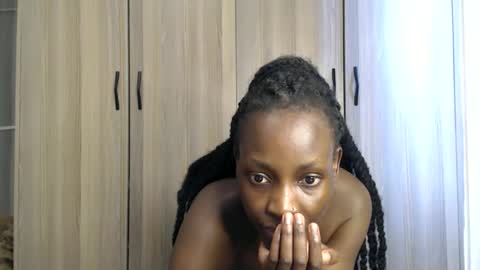 Miss Incredible online show from 09/17/25, 11:12