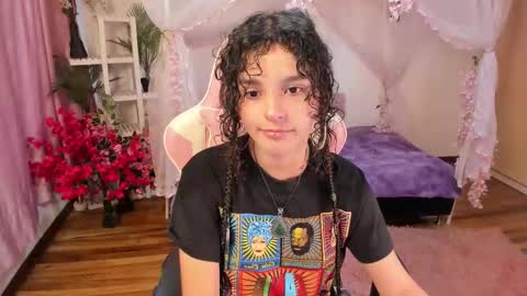 Snapshot of gummo_ chatting on 12/05/25, 07:54 gummo_ online show from 12/05/25, 07:54