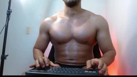 holl latino online show from 05/19/26, 06:25