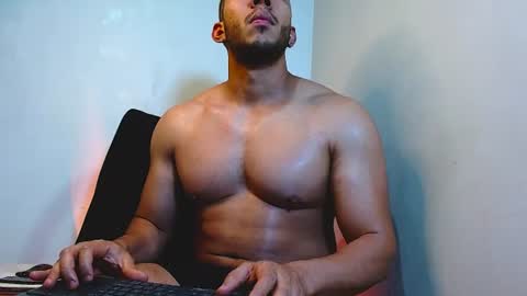 holl latino online show from 06/14/26, 05:20