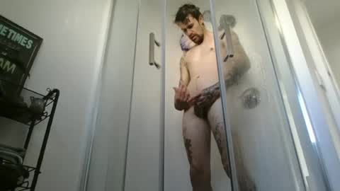 Snapshot of gusmuss chatting on 06/27/26, 03:00 Jamie online show from 06/27/26, 03:00