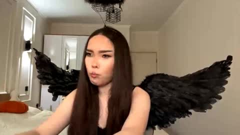 Alana online show from 05/09/26, 01:16