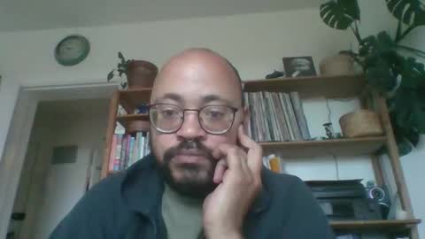 Snapshot of guy_wood15 chatting on 10/22/25, 07:41 guy_wood15 online show from 10/22/25, 07:41