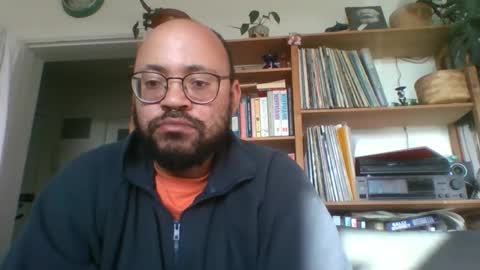 Snapshot of guy_wood15 chatting on 11/07/25, 11:43 guy_wood15 online show from 11/07/25, 11:43