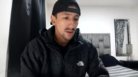 Snapshot of guykarim chatting on 02/20/26, 10:27 karim online show from 02/20/26, 10:27