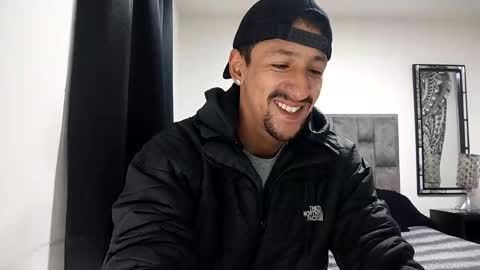 Snapshot of guykarim chatting on 02/27/26, 09:42 karim online show from 02/27/26, 09:42