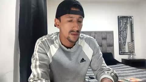 Snapshot of guykarim chatting on 03/28/26, 12:27 karim online show from 03/28/26, 12:27