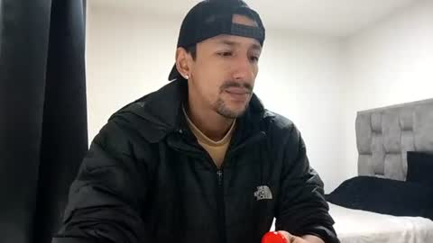 Snapshot of guykarim chatting on 07/14/26, 04:50 karim online show from 07/14/26, 04:50