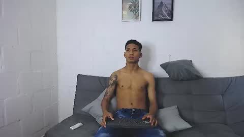 Snapshot of guys_black_hot chatting on 07/14/26, 07:19 BLACK HOT online show from 07/14/26, 07:19