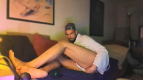 Snapshot of guyst049 chatting on 03/06/26, 02:52 guyst049 online show from 03/06/26, 02:52