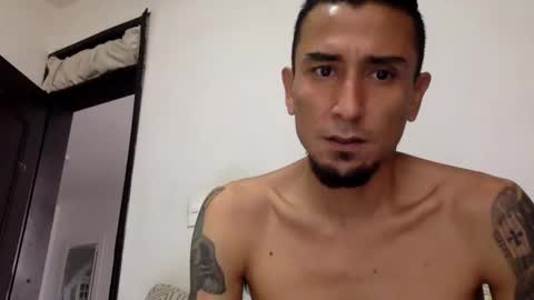 Snapshot of guytav30 chatting on 06/09/26, 11:44 Andy online show from 06/09/26, 11:44
