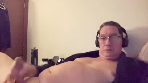 Snapshot of gwashere4u chatting on 12/24/24, 05:38 gwashere4u online show from 12/24/24, 05:38