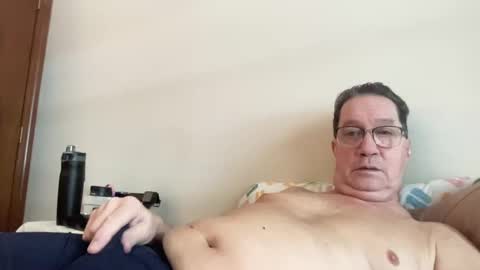 Snapshot of gwashere4u chatting on 12/24/24, 04:19 gwashere4u online show from 12/24/24, 04:19