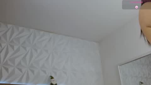 Snapshot of gwen_drew chatting on 11/29/25, 01:03 Gwen Drew online show from 11/29/25, 01:03