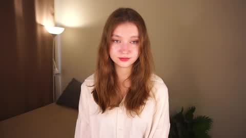 Molly online show from 05/12/26, 05:48