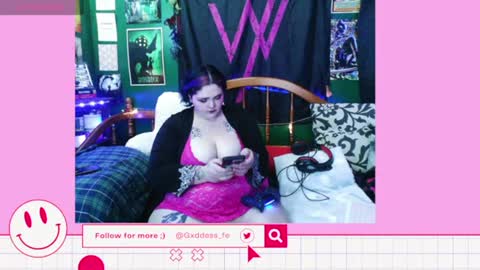 Snapshot of gxddess_fe chatting on 12/27/24, 02:25 Goddess Fe online show from 12/27/24, 02:25