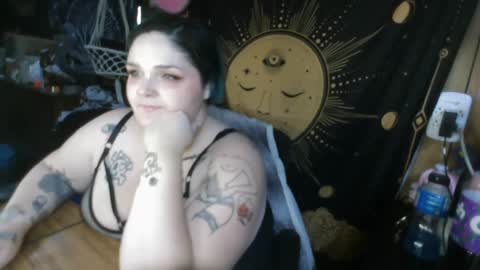 Snapshot of gxddess_fe chatting on 09/16/25, 10:55 Goddess Fe online show from 09/16/25, 10:55