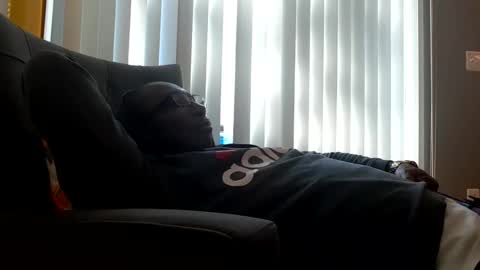 Snapshot of gyesaw1970 chatting on 10/16/25, 02:18 gyesaw1970 online show from 10/16/25, 02:18