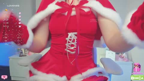 Snapshot of gylaxie chatting on 12/28/24, 09:20 online show from 12/28/24, 09:20