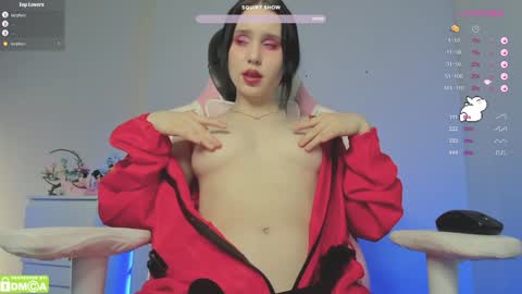 Snapshot of gylaxie chatting on 02/03/25, 01:08 online show from 02/03/25, 01:08