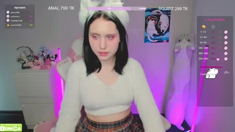 Snapshot of gylaxie chatting on 02/13/25, 03:14 online show from 02/13/25, 03:14