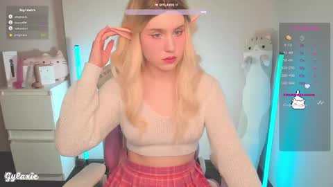 Snapshot of gylaxie chatting on 03/01/25, 08:56 online show from 03/01/25, 08:56