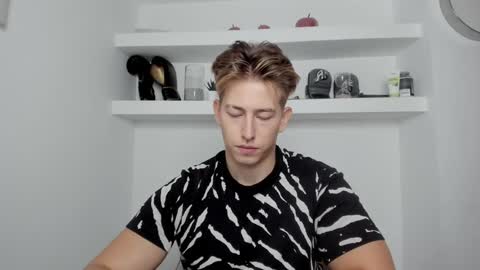 Oliver online show from 12/01/24, 04:29