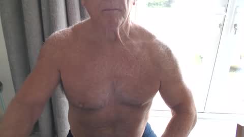 Snapshot of gymguyuk28 chatting on 05/12/26, 09:06 Gymguy online show from 05/12/26, 09:06