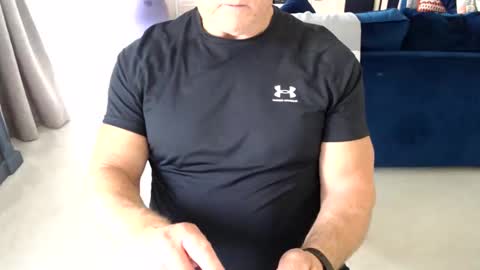 Snapshot of gymguyuk28 chatting on 05/13/26, 01:08 Gymguy online show from 05/13/26, 01:08