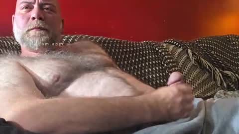 Snapshot of gymshoo chatting on 11/29/25, 10:40 Eli online show from 11/29/25, 10:40