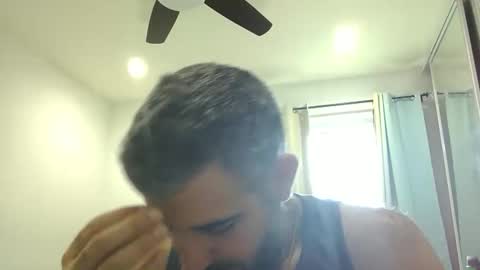 Snapshot of h0nest84 chatting on 01/15/26, 06:22 h0nest84 online show from 01/15/26, 06:22