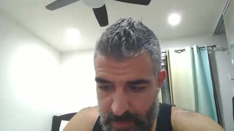 Snapshot of h0nest84 chatting on 02/04/26, 02:06 h0nest84 online show from 02/04/26, 02:06