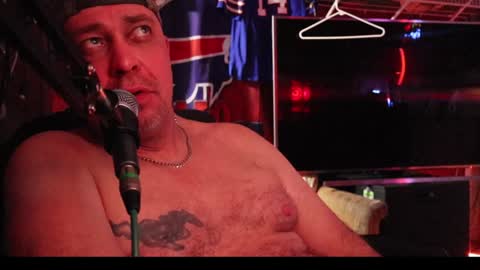 Snapshot of h0tttsteel chatting on 12/16/24, 07:04 h0tttsteel online show from 12/16/24, 07:04