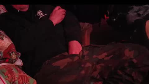 Snapshot of h0tttsteel chatting on 01/05/25, 10:29 h0tttsteel online show from 01/05/25, 10:29