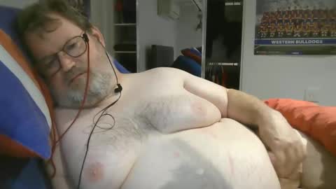 Snapshot of h20976 chatting on 12/05/24, 11:27 h20976 online show from 12/05/24, 11:27