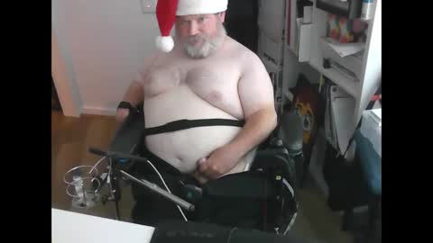 Snapshot of h20976 chatting on 12/24/24, 04:22 h20976 online show from 12/24/24, 04:22