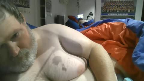 Snapshot of h20976 chatting on 12/25/24, 12:47 h20976 online show from 12/25/24, 12:47
