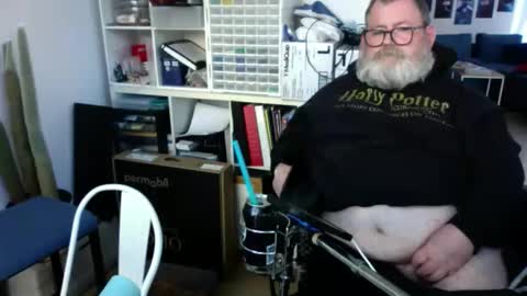 Snapshot of h20976 chatting on 10/15/25, 06:13 h20976 online show from 10/15/25, 06:13