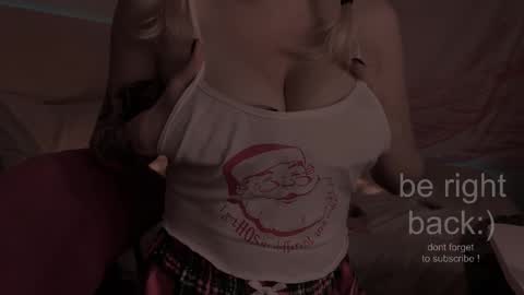 Lana online show from 12/18/25, 09:54