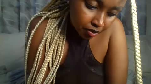 Snapshot of h_o_t_goddess chatting on 02/24/25, 04:27 h_o_t_goddess online show from 02/24/25, 04:27