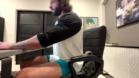 h_weston1213 online show from 05/05/26, 03:03