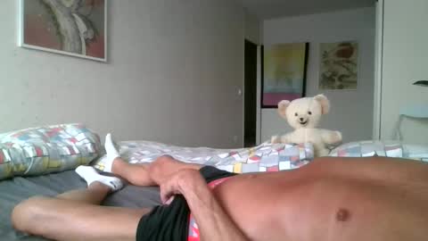 Snapshot of haarlemseboy chatting on 10/19/25, 01:56 Rob online show from 10/19/25, 01:56